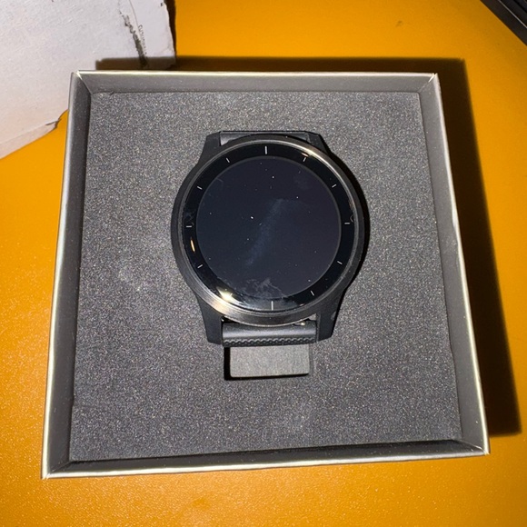 Garmin Vivoactive 4 Smartwatch - Picture 3 of 7